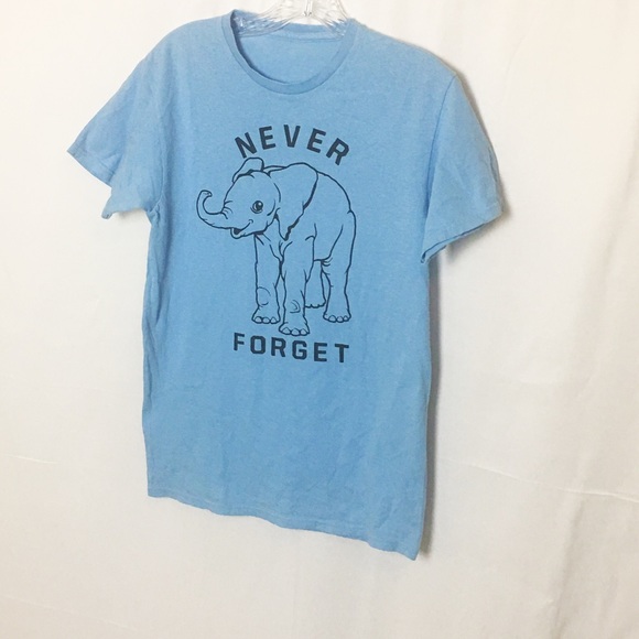 Tops - Elephants never forget tee